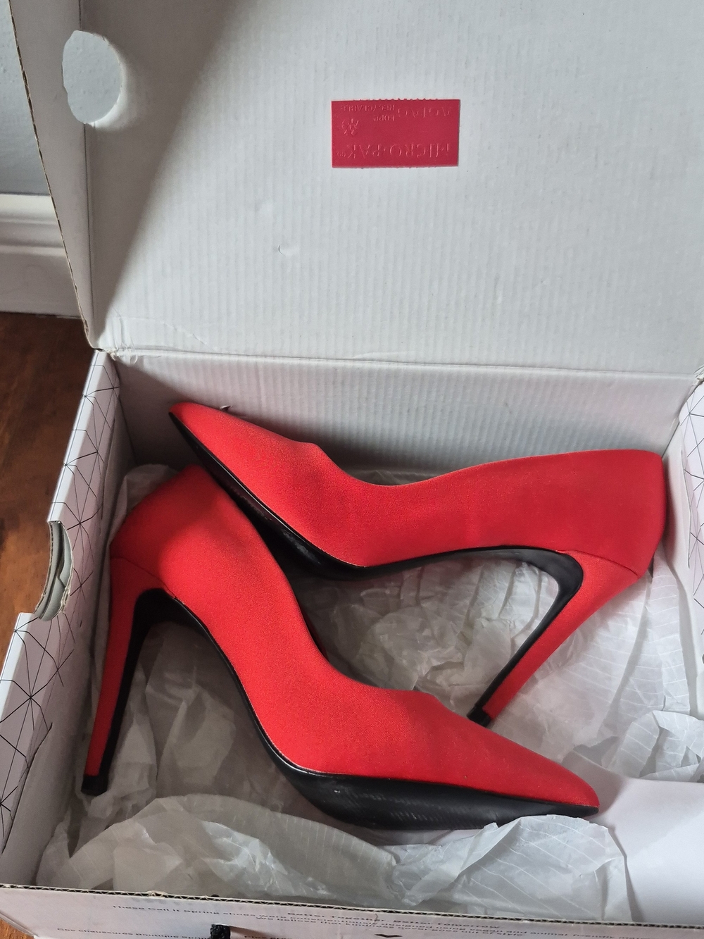 EUC CALL IT SPRING Red Pointed-Toe High Heel Pumps - Women's 6/36